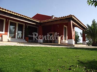 4 Apartments for 2-3 people each one 5 km from the beach Algarve-Faro