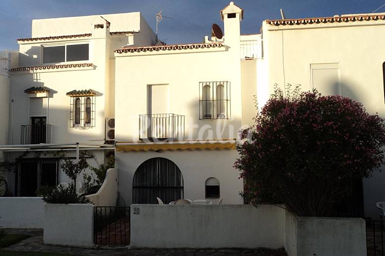 House for rent on the beach front line Marina de Casares (Casares Málaga) Costa del Sol