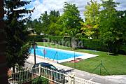 Casa en alquiler con piscina Rioja (La)