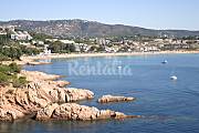 Complejo de villas y apartamentos a 100 m de la playa Girona