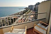 3 dormitorios, 2 baños, 2 terrazas vista al mar Granada