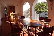 Casa centrica y tranquila con gran jardin. Menorca