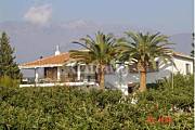 Cottage with swimming pool near the beach Granada