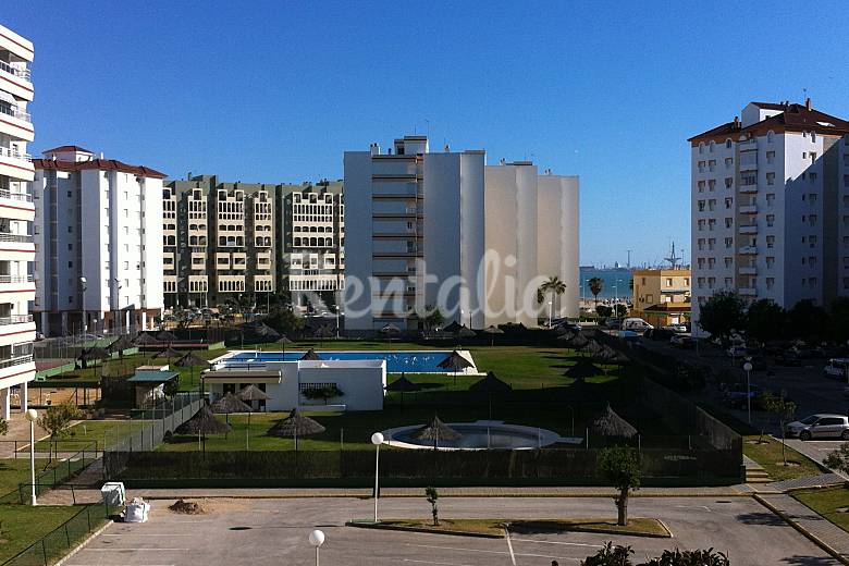 Apartamento De Habitaciones A M De La Playa Valdelagrana El