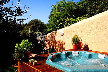 Casa rural con piscina y jacuzzi