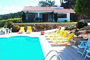  Villa with garden and a private heated pool Lisbon
