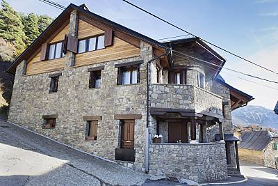 Casa Duplex y Atico Abuhardillado Huesca