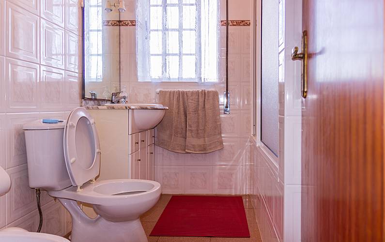 Porto Casa-de-banho Ilha Terceira Vila da Praia da Vitória Apartamento - Casa-de-banho