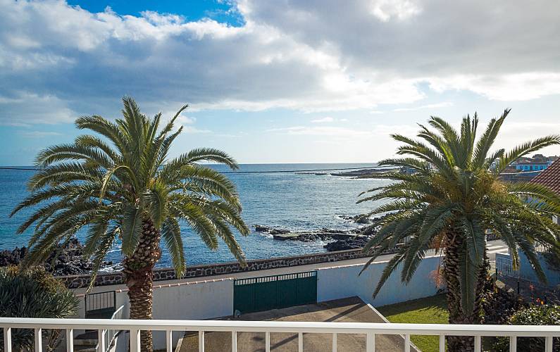 Porto Terraço Ilha Terceira Vila da Praia da Vitória Apartamento - Terraço