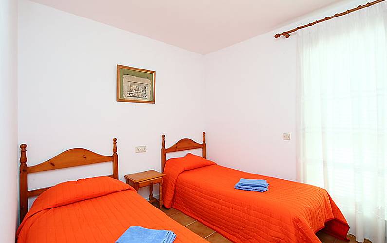 Download Schlafzimmer wohnung in orange strand al Free HD