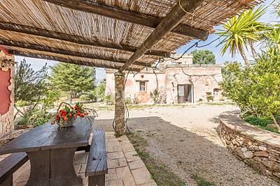 Affitto Trullo Ostuni. 5 minuti dalle spiagge Brindisi