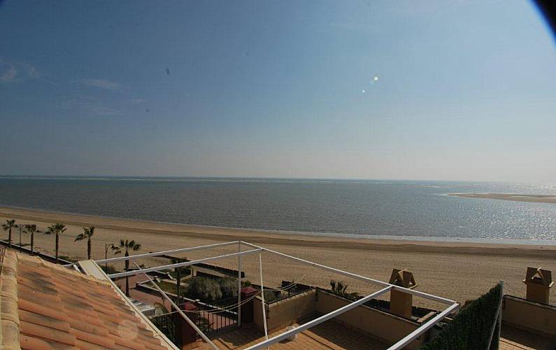 Apartamento de 3 habitaciones a 50 m de la playa Playa Isla de Canela