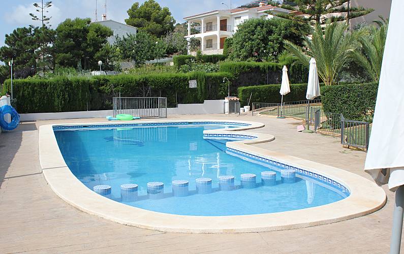 Alquiler de chalets con piscina a 1km de la playa Las Atalayas, Peñíscola (Castellón