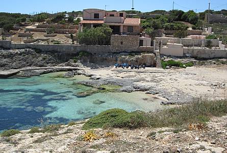 Holiday Rentals Italy Apartments Homes And Villas Self Villa For Rent On The Beach Front Line Agrigento Outdoors