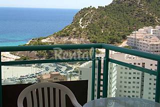 Apartamento con bonitas vistas al mar y mont...