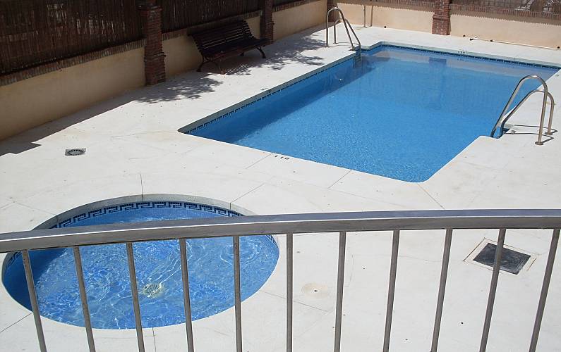 2 Piscina Málaga Nerja Apartamento - Piscina
