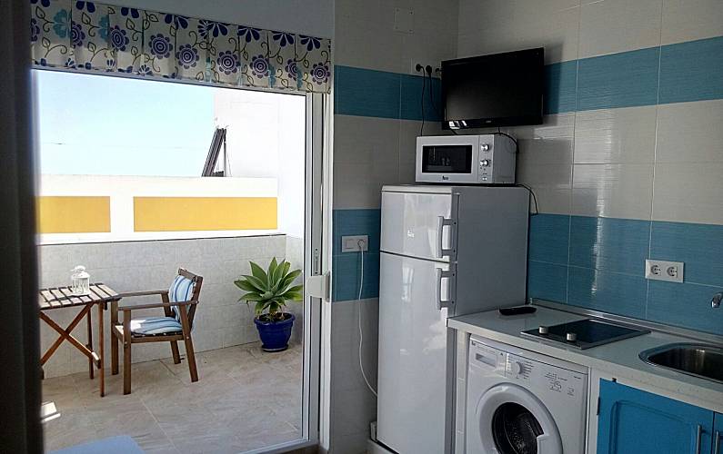 Apartamento com 1 quarto a 80 m da praia Cádis - Cozinha