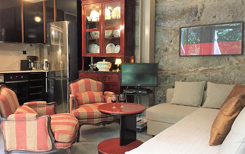 GARDEN HOUSE DOWNTOWN WITH GARAGE Bonfim, Porto (Porto) Green Coast