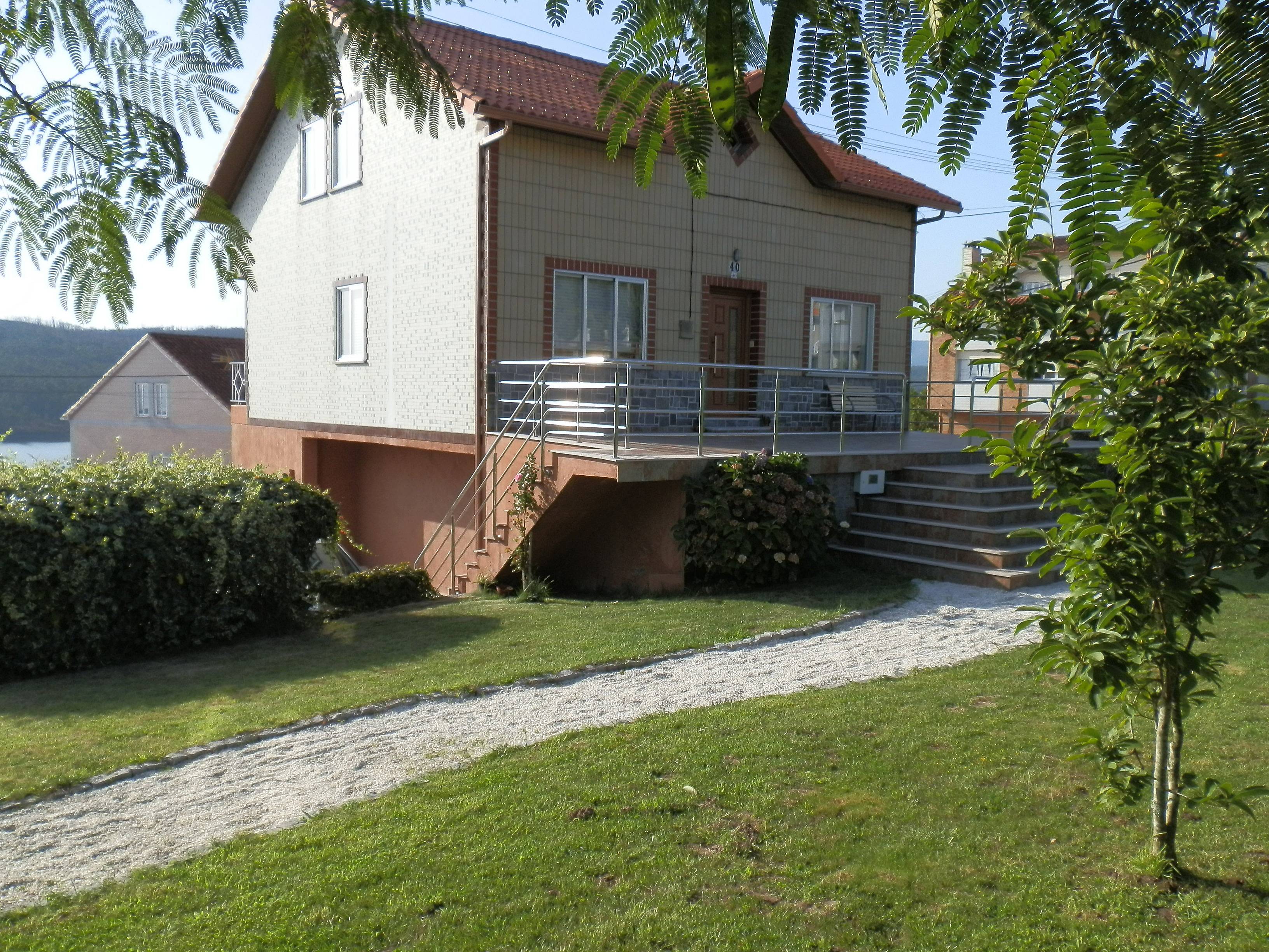 Alquiler apartamentos vacacionales en Catoira Pontevedra y casas rurales