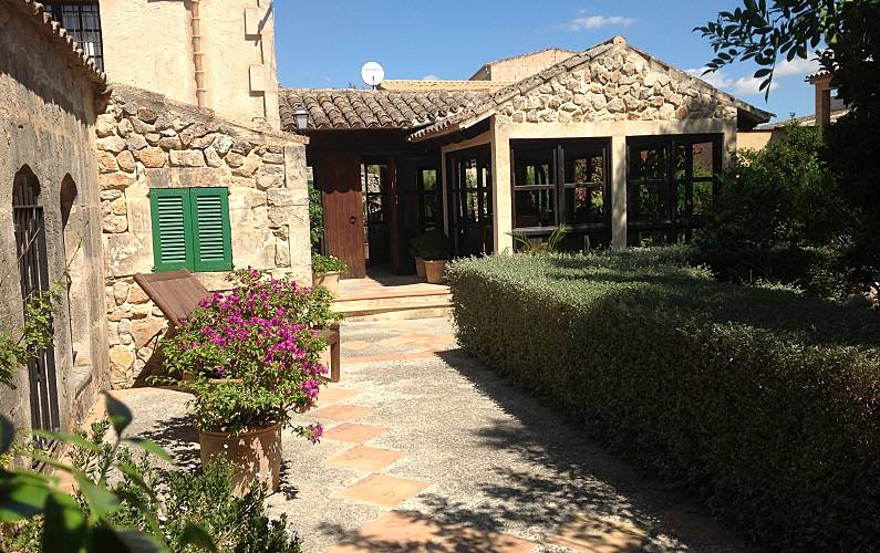 Hermosa casa de pueblo restaurada con amor - Petra (Mallorca)