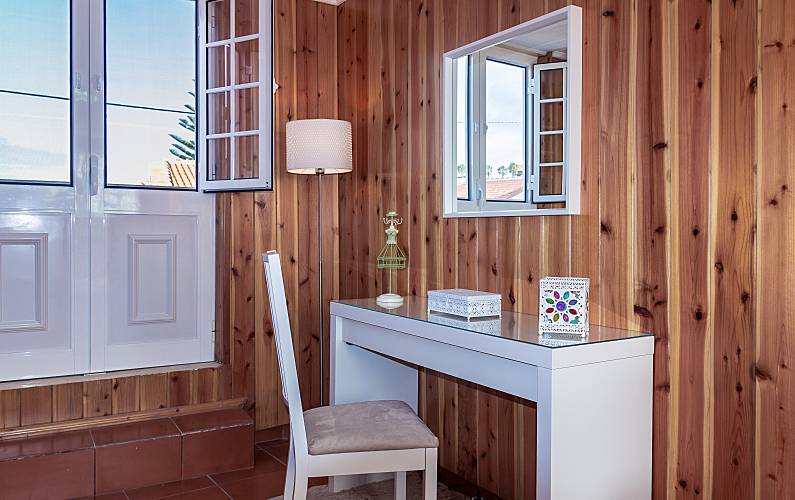 Vivenda Quarto Ilha Terceira Vila da Praia da Vitória casa - Quarto