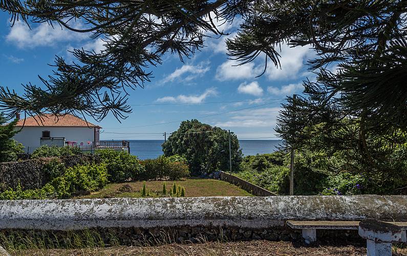 Vivenda Jardim Ilha Terceira Vila da Praia da Vitória casa - Jardim