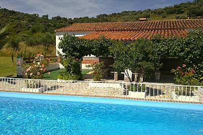 Espaciosa casa con piscina y jardín Huelva
