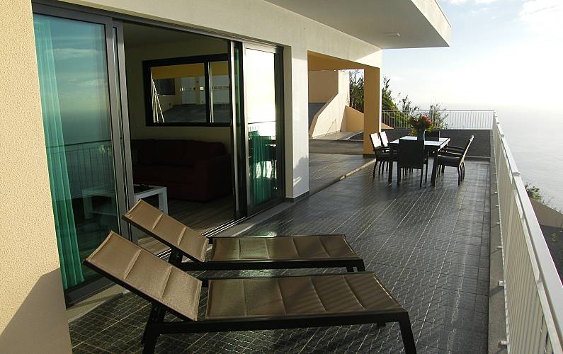 Vivenda Terraço Ilha da Madeira Calheta - R.A.M. vivenda - Terraço