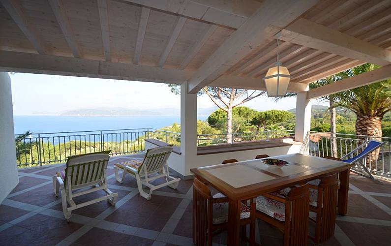 Haus Terrasse Livorno Capoliveri Ferienhaus - Terrasse