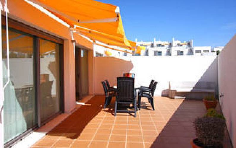 Apartamento para 2-4 pessoas a 300 m da praia Cádis - Terraço