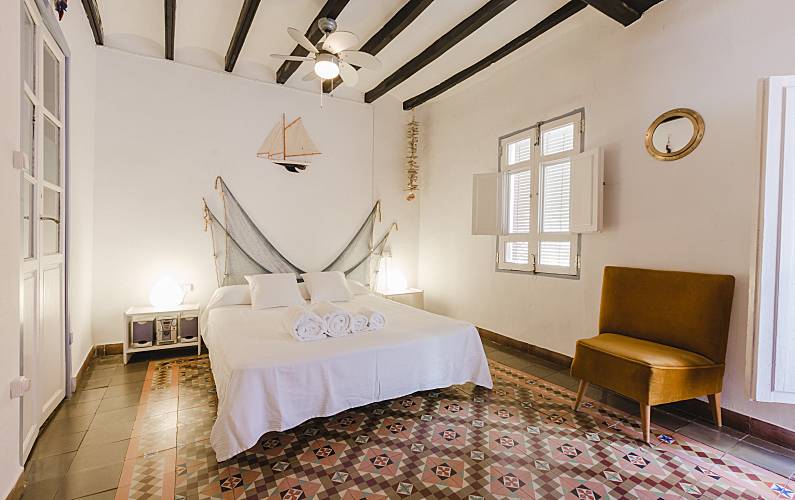 Charming Bedroom Alicante La Villajoyosa/Vila Joiosa Apartment - Bedroom