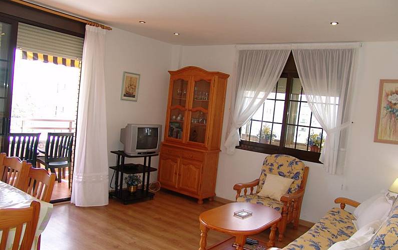Apartamento para 4 -6 pessoas a 200 m da praia Tarragona - Sala