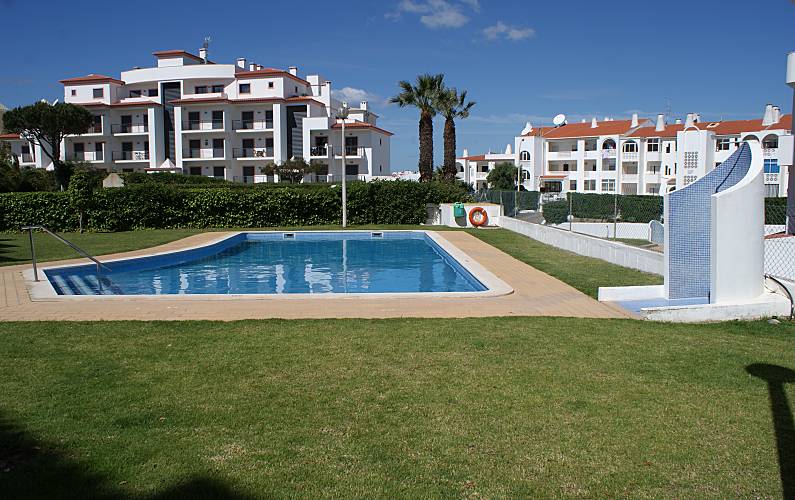 Apartment For Rent In Areias De São João Albufeira Algarve Faro Apartment For Rent In Areias De São João Algarve Faro Swimming Pool