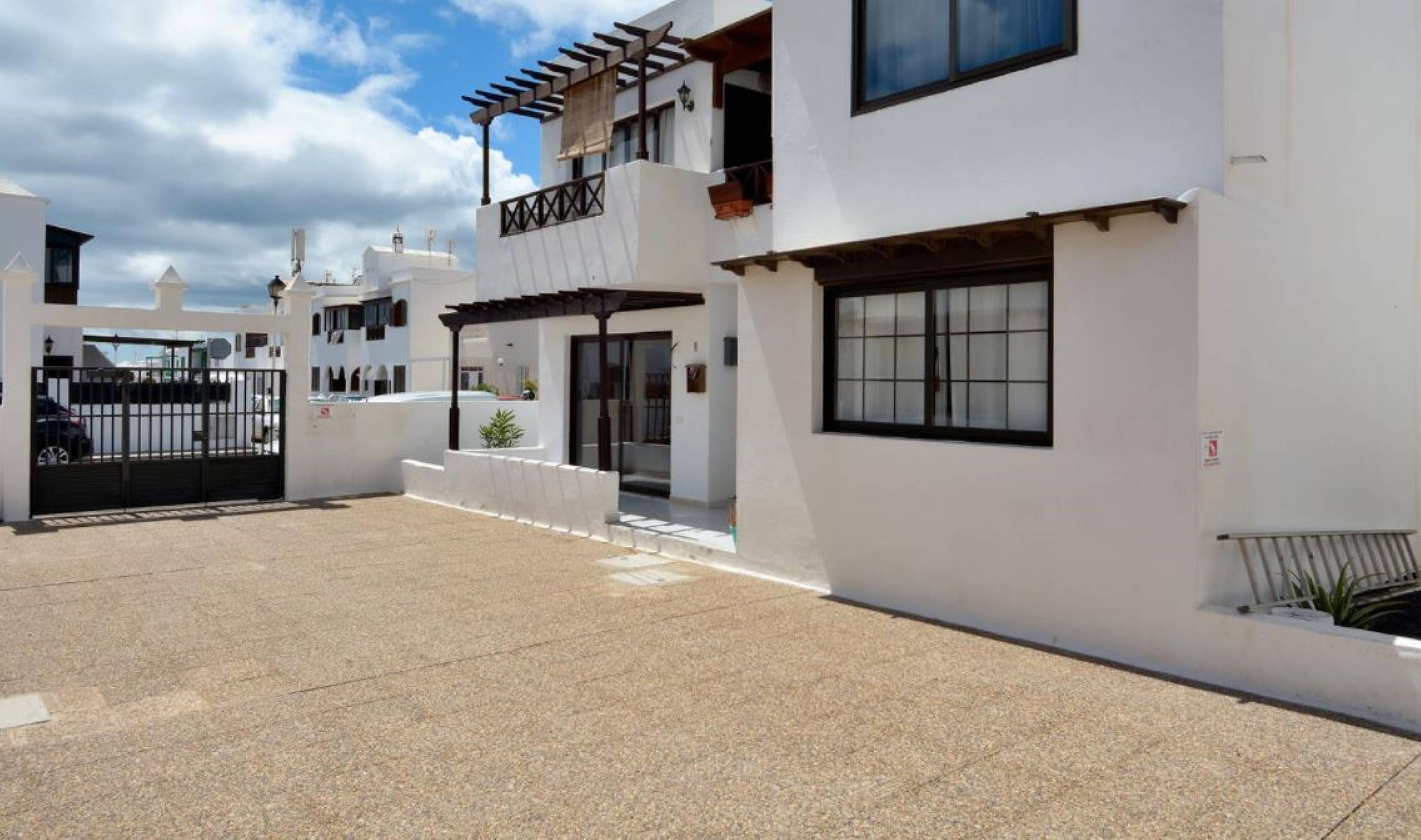 Holiday Apartments Playa Honda Short Term Artments 251 Holiday Apartments In Playa Honda