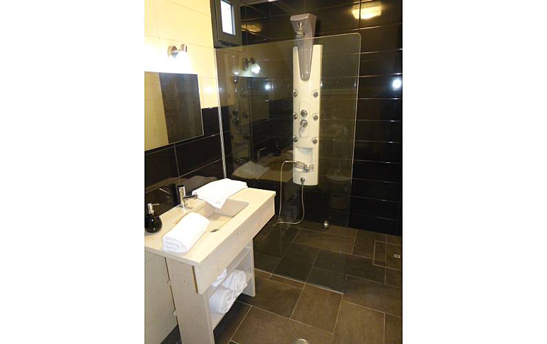 Casa Casa-de-banho Ilha da Madeira Ribeira Brava vivenda - Casa-de-banho