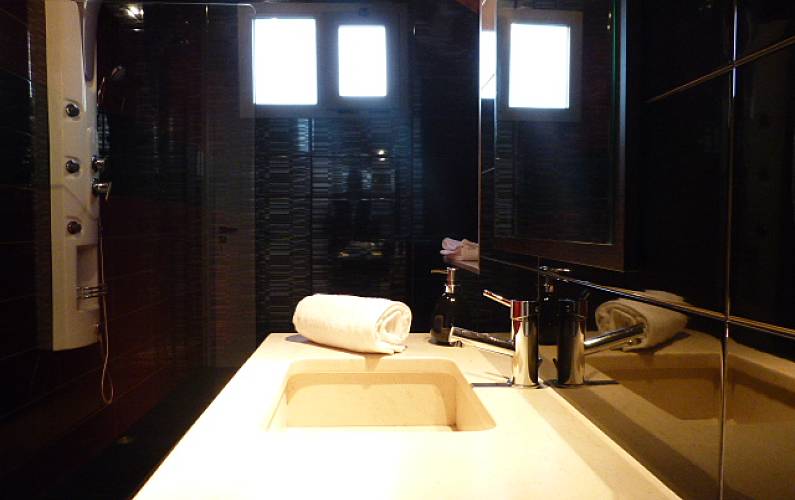 Casa Casa-de-banho Ilha da Madeira Ribeira Brava vivenda - Casa-de-banho