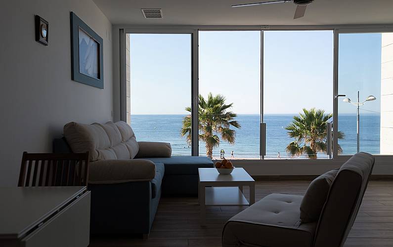 Beachfront Living-room Alicante La Villajoyosa/Vila Joiosa Apartment - Living-room