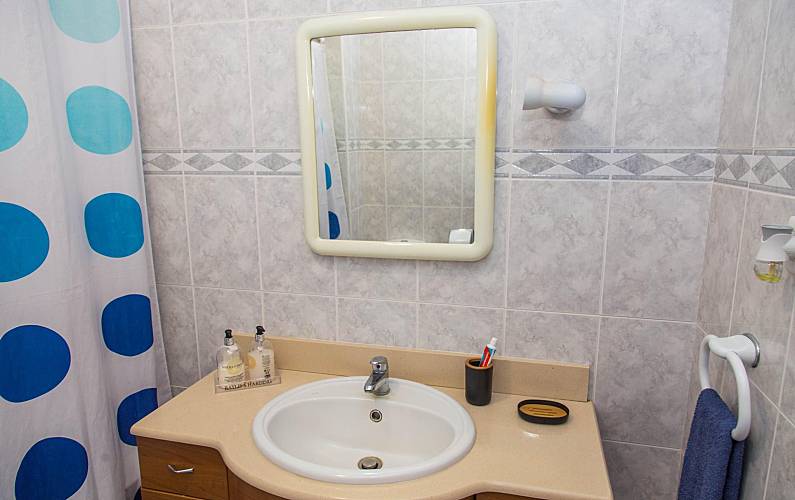 Apartamento Casa-de-banho Ilha de São Miguel Ponta Delgada Apartamento - Casa-de-banho