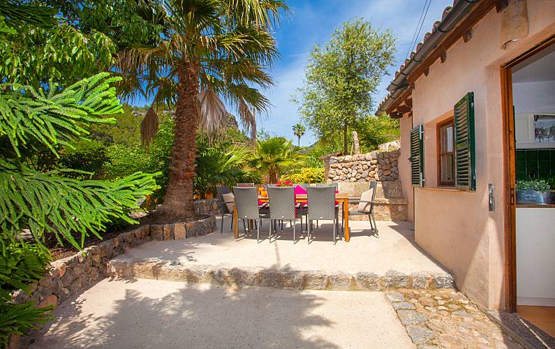 Can Sucre Ferienhaus Fur 6 Personen In Soller Alconasser Soller Mallorca Serra De Tramuntana