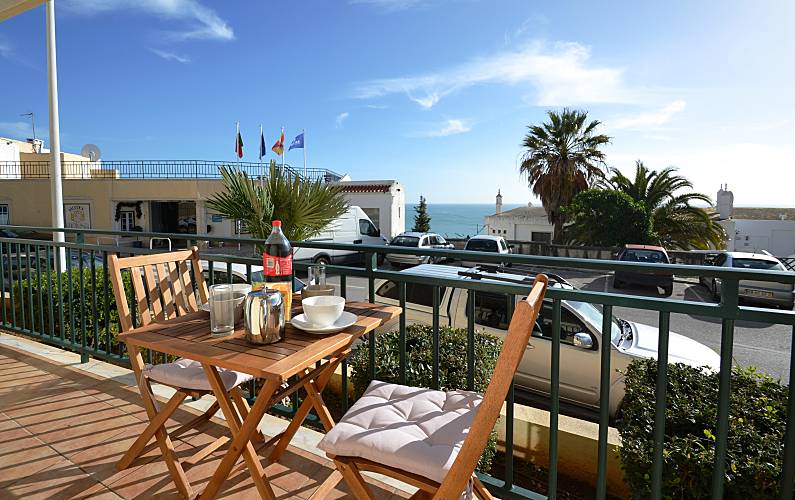 2 Bed Apt Albufeira Close To The Beach Albufeira Algarve