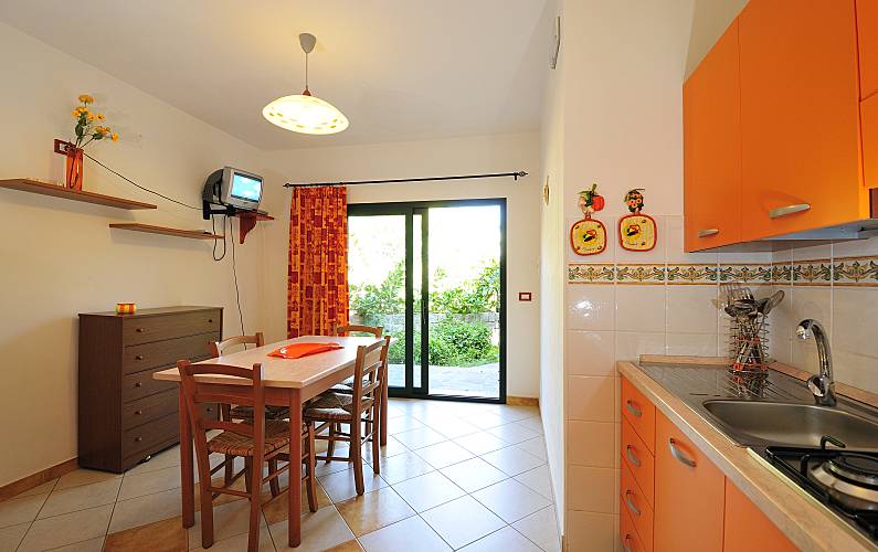 3 Küche Nuoro Baunei Ferienwohnung - Küche