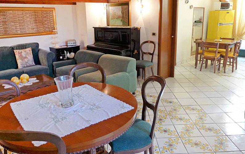 Apartment For Rent In Campania Sorrento Naples