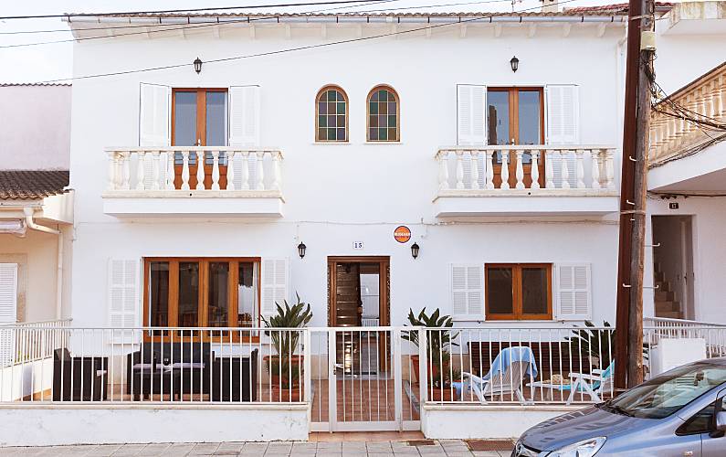House With 4 Bedrooms Only 100 Meters From The Beach Can