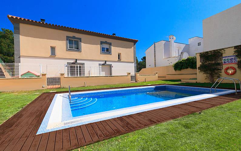 Get Suites 3 dormitoris a la platja de miami Desktop Wallpaper Suites 3 Dormitoris A La Platja De Miami