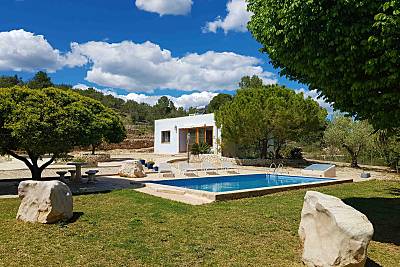 Acojedora casa con piscina privada y wifi gratis Tarragona