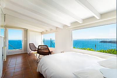 La casa del acantilado. Acceso directo a la playa Asturias