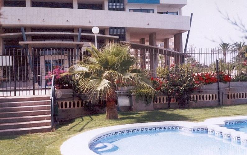 Apartamento para 4-6 pessoas a 400 m da praia Alicante - Exterior da casa