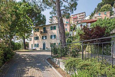 Spaziosa villa con giardino &amp; Wifi Genova