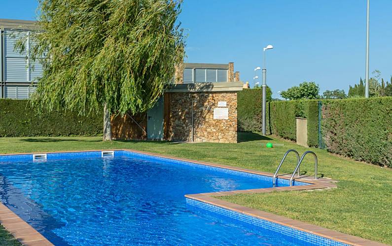 Haus Girona Albons Ferienhaus auf dem land - 