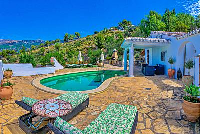 Villa Piscina,Jacuzz Barbacoa, Espaciosa y Única. Málaga